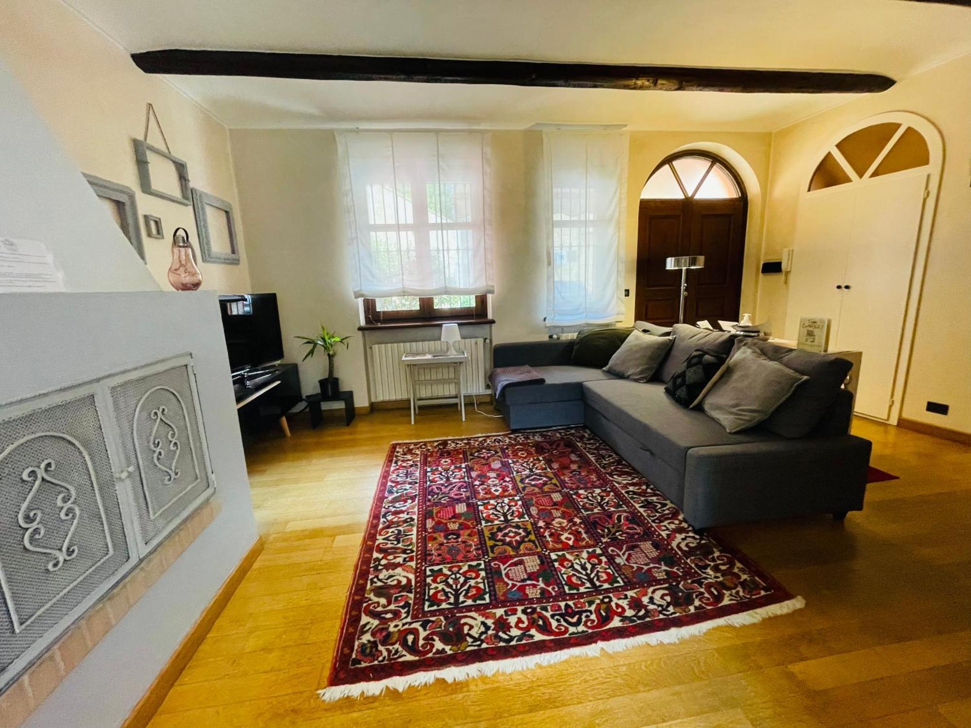 Casa Caroli, Charme E Comfort Nel Cuore Di Alba Exterior foto