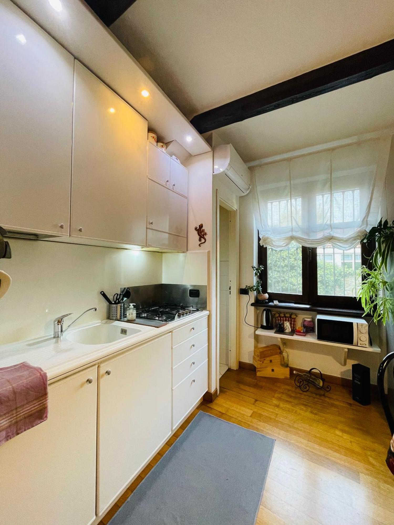 Casa Caroli, Charme E Comfort Nel Cuore Di Alba Exterior foto
